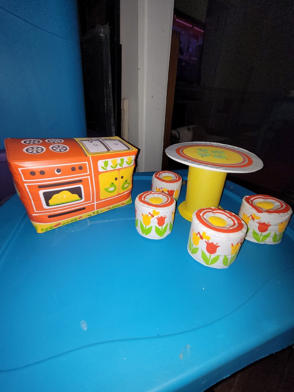 Vintage-Inspired Inflatable Toy Kitchen Set - Orange & Yellow For Barbies